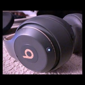 Beats Wireless Solo 3